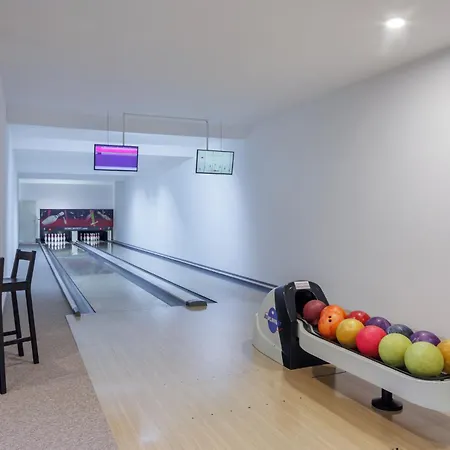 100 Eves Fogado Oda ve Kahvaltı