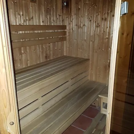 100 Eves Fogado Oda ve Kahvaltı Szatymaz