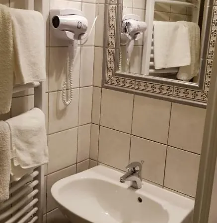 100 Eves Fogado 3* Szatymaz