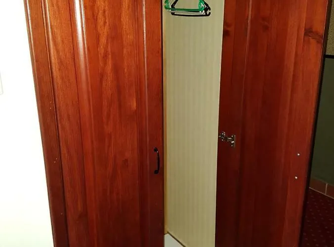 فندق مبيت وإفطار 100 Eves Fogado Szatymaz