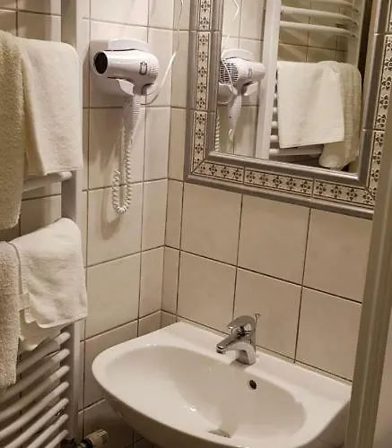 100 Eves Fogado 3* Szatymaz