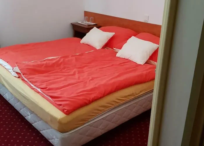 100 Eves Fogado Frühstückspension 3*
